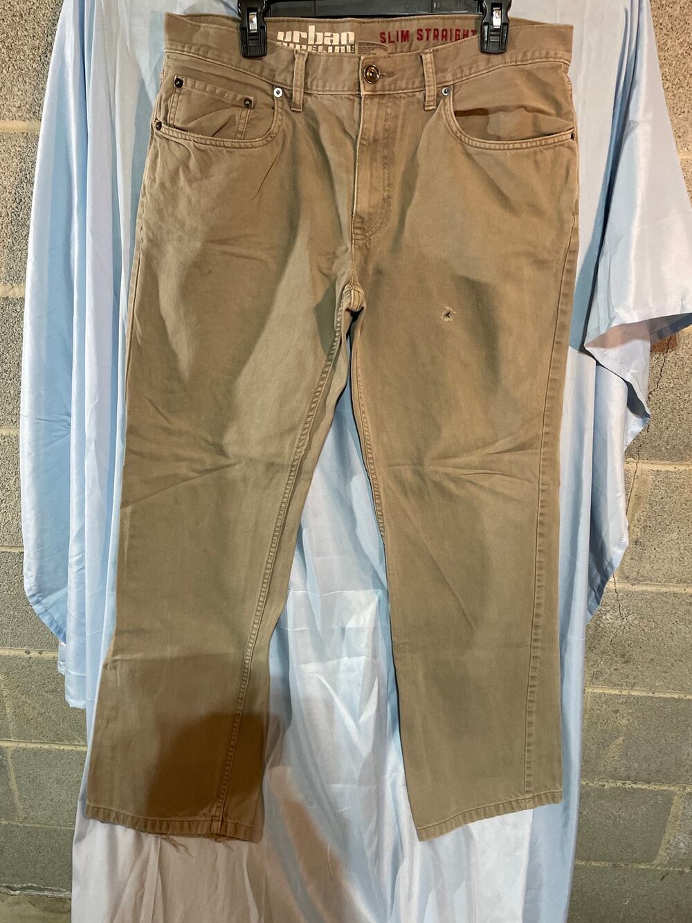 Men’s light gray slim straight Urban Pipeline jeans